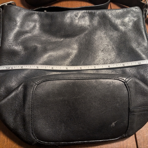 Coach black leather bucket bag - Picture 3 of 7